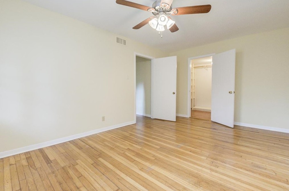 5922 Grape St, Houston TX  77036-7316 exterior