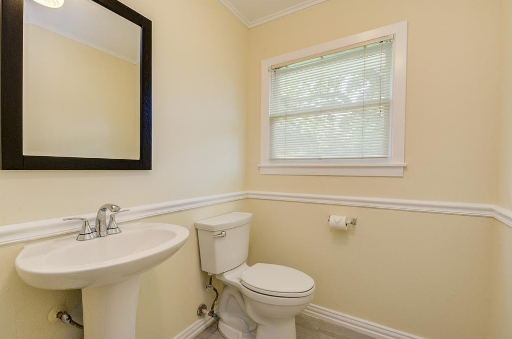 5922 Grape St, Houston TX  77036-7316 exterior