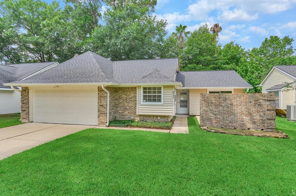 5311 Village Springs Dr, Humble TX  77339-1216 exterior