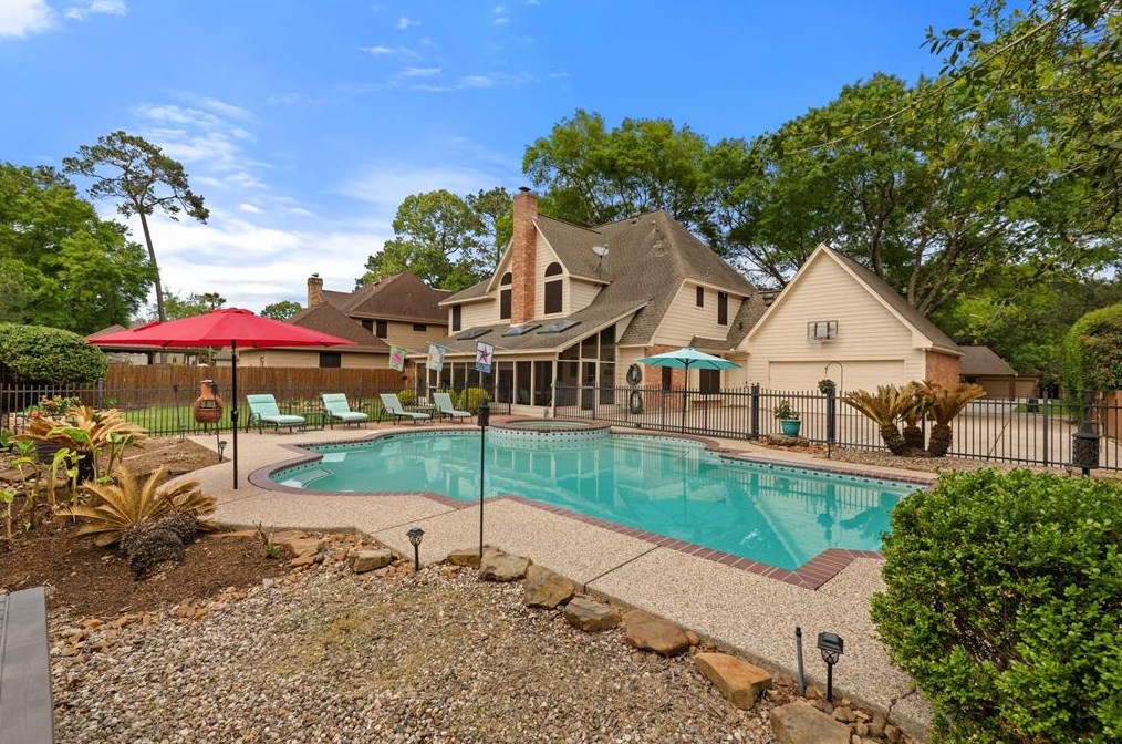 3207 Willow Terrace Dr, Humble, TX 77345-2402