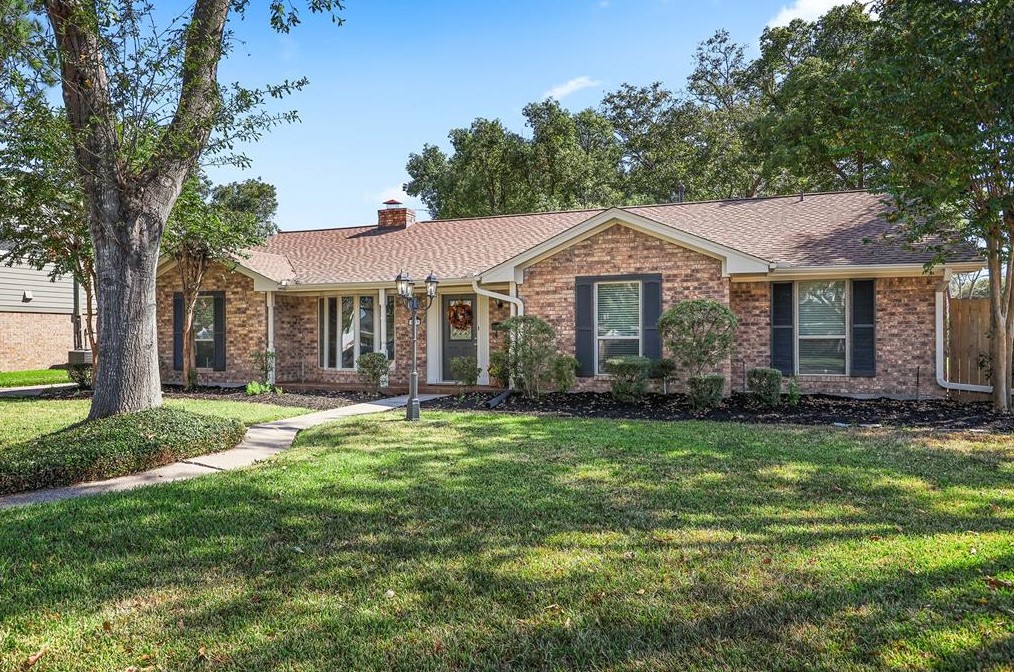 1709 Norwood St, Deer Park, TX 77536