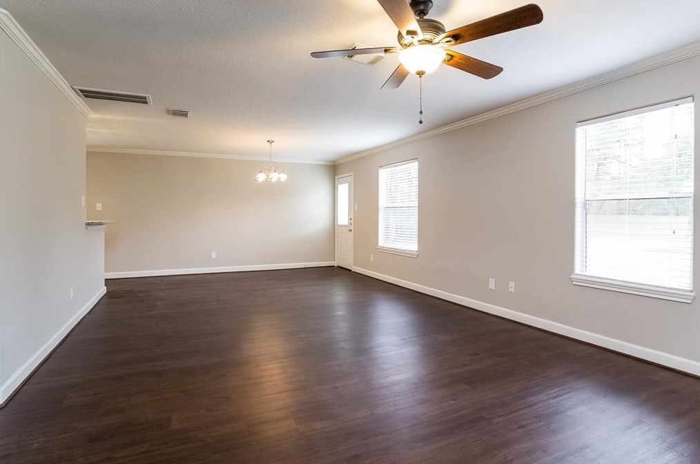 6407 Crim Ct, Houston, TX 77049