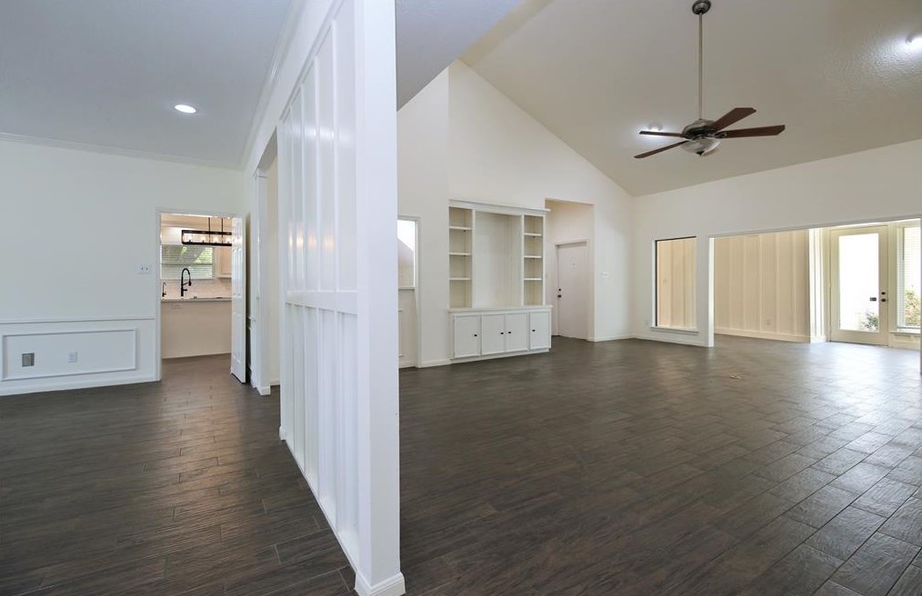 3334 Chris Dr, Houston TX  77063-6230 exterior