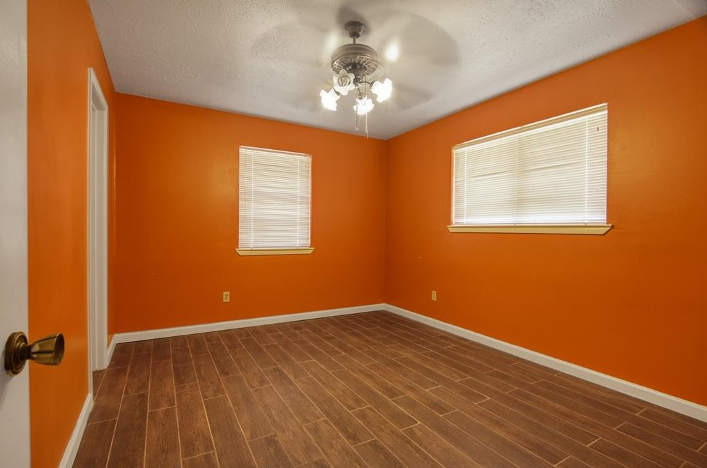 2710 Bluerock St, Houston TX  77039-3106 exterior