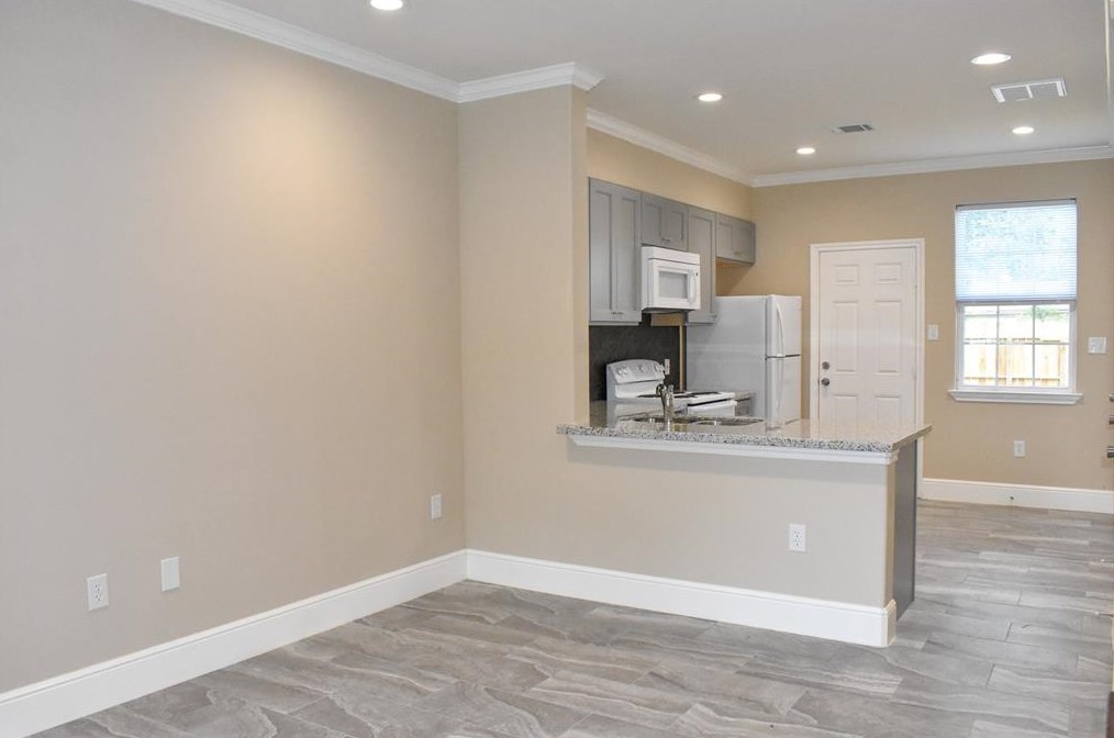3937 Oak, Bacliff, TX 77518