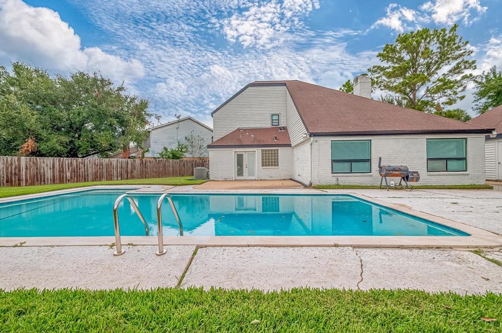 2322 Maplecrest Dr, Missouri City, TX 77459