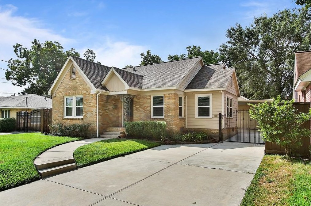604 Sue St, Houston, TX 77009