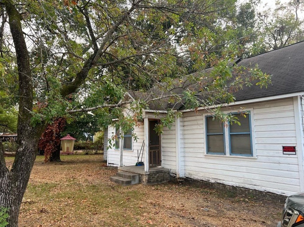 116 S San Jacinto St, Conroe, TX 77301
