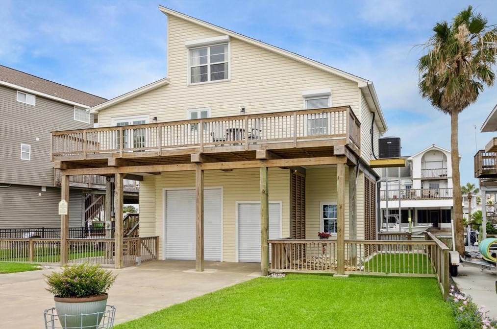 258 Isles End Rd, Galveston, TX 77554-6144