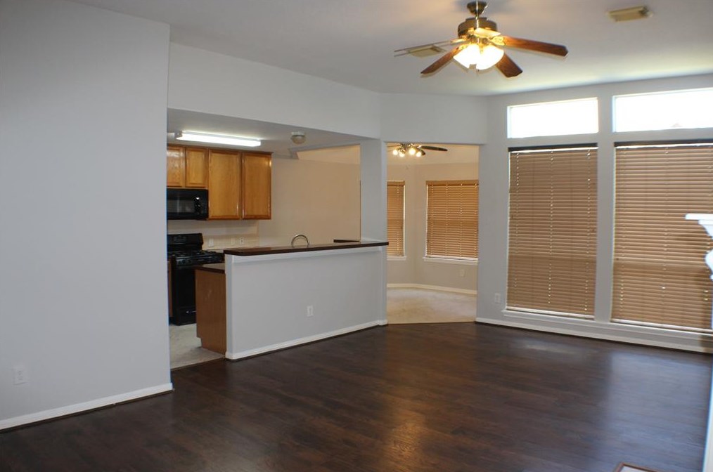 4703 Russett Ln, Sugar Land, TX 77479