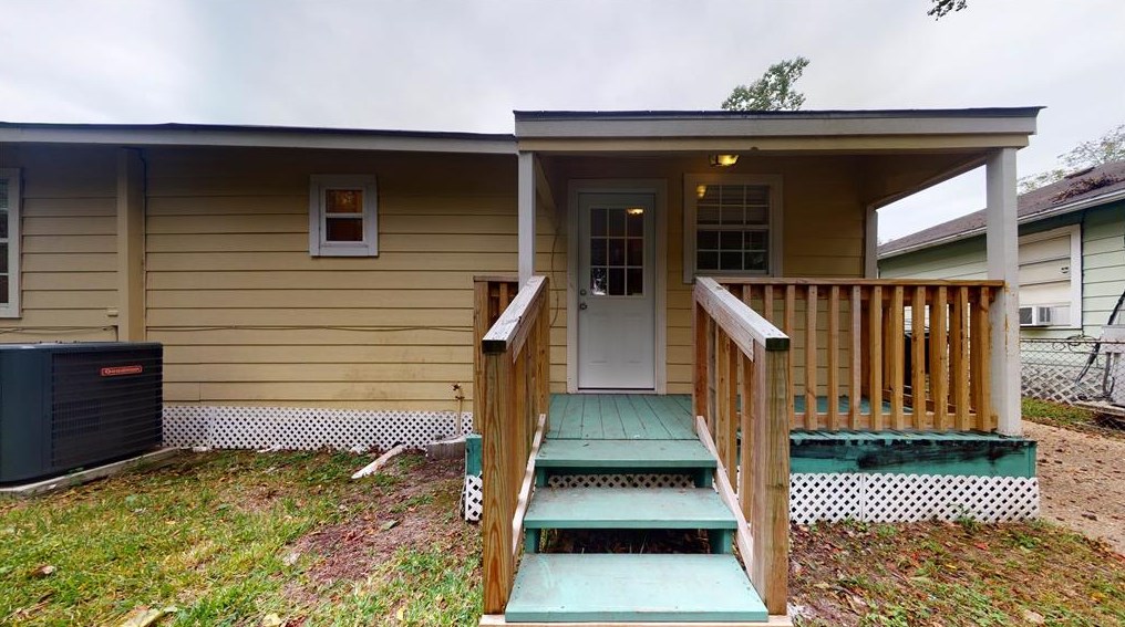 3441 Mount Pleasant St, Houston TX  77021-5505 exterior