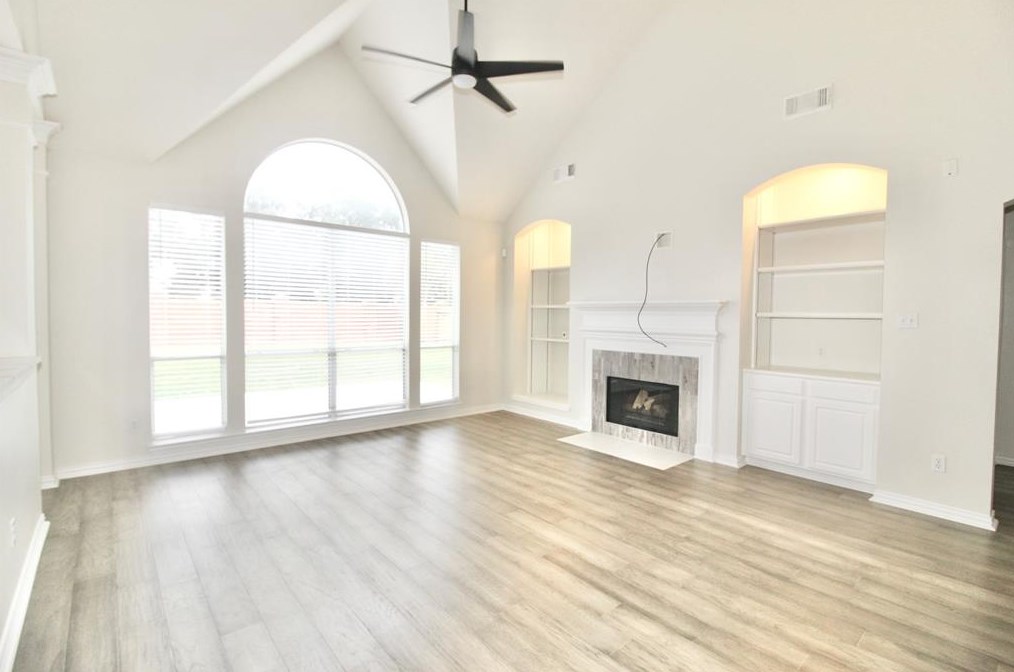 907 Spring Mist Ct, Sugar Land, TX 77479