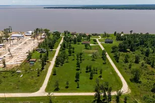 032 Falcon Point, Onalaska, TX 77360 - Photo 1