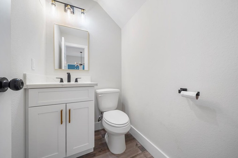 402 37 St, Houston TX  77018-6536 exterior