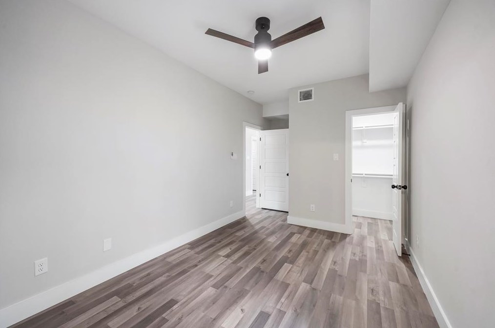 402 37 St, Houston TX  77018-6536 exterior