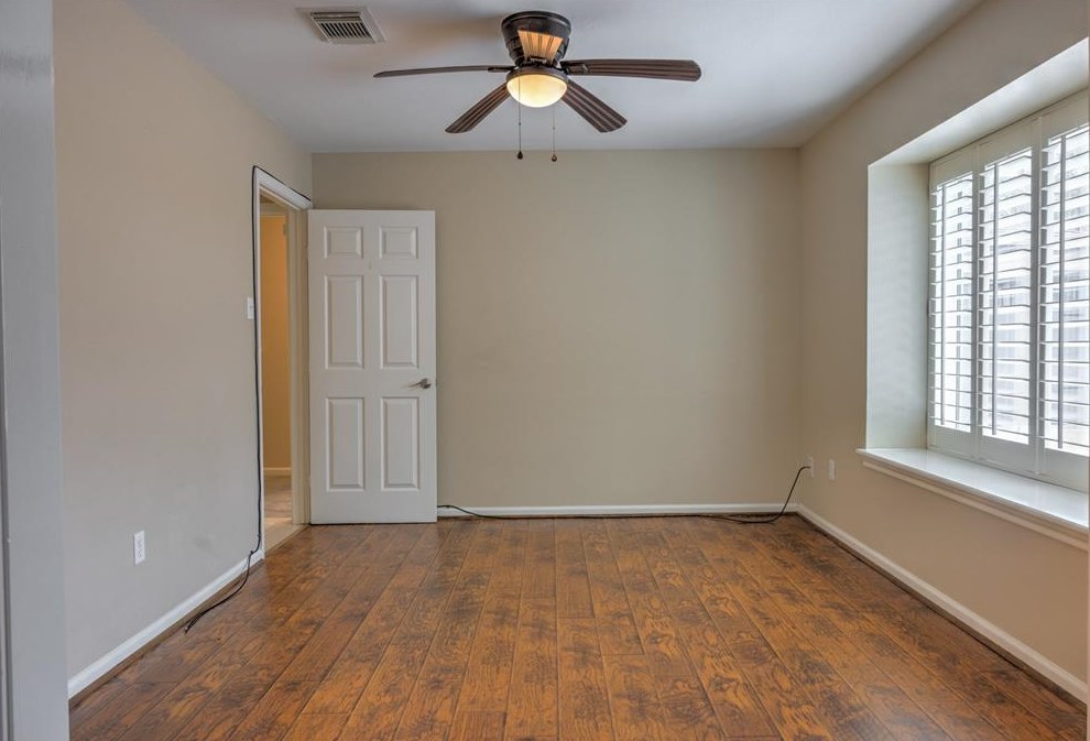 12607 Indian Wl Dr, Houston TX  77066-2307 exterior