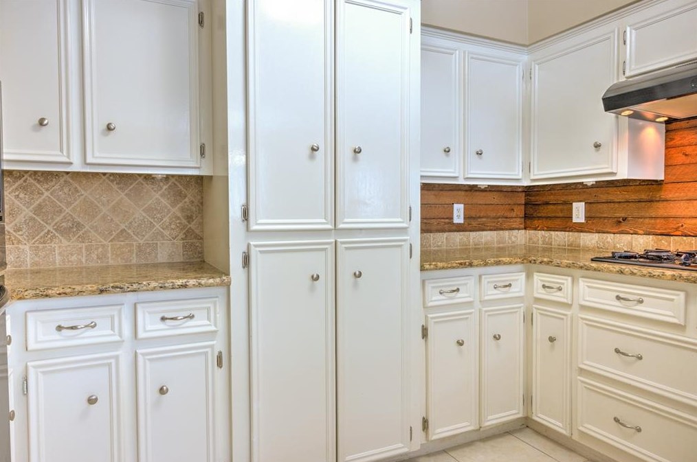 12607 Indian Wl Dr, Houston TX  77066-2307 exterior