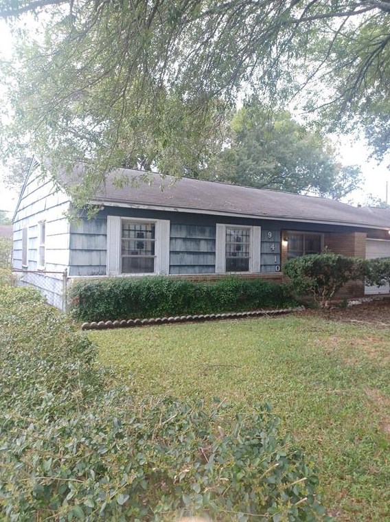 9410 Sierra Dr, Houston, TX 77051-3143