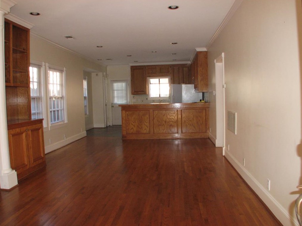 712 Peden St #a, Houston, TX 77006