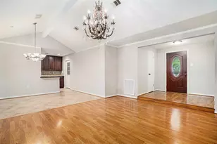 622 Seminole Dr, Kemah, TX 77565 - Photo 4