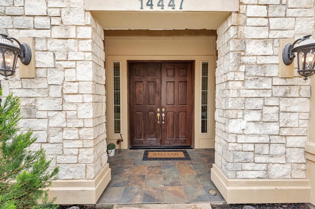14447 Kingston Cove Ln, Houston, TX 77077