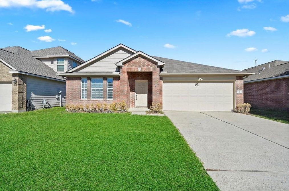 1918 Flycaster Dr, Spring TX  77388-7522 exterior