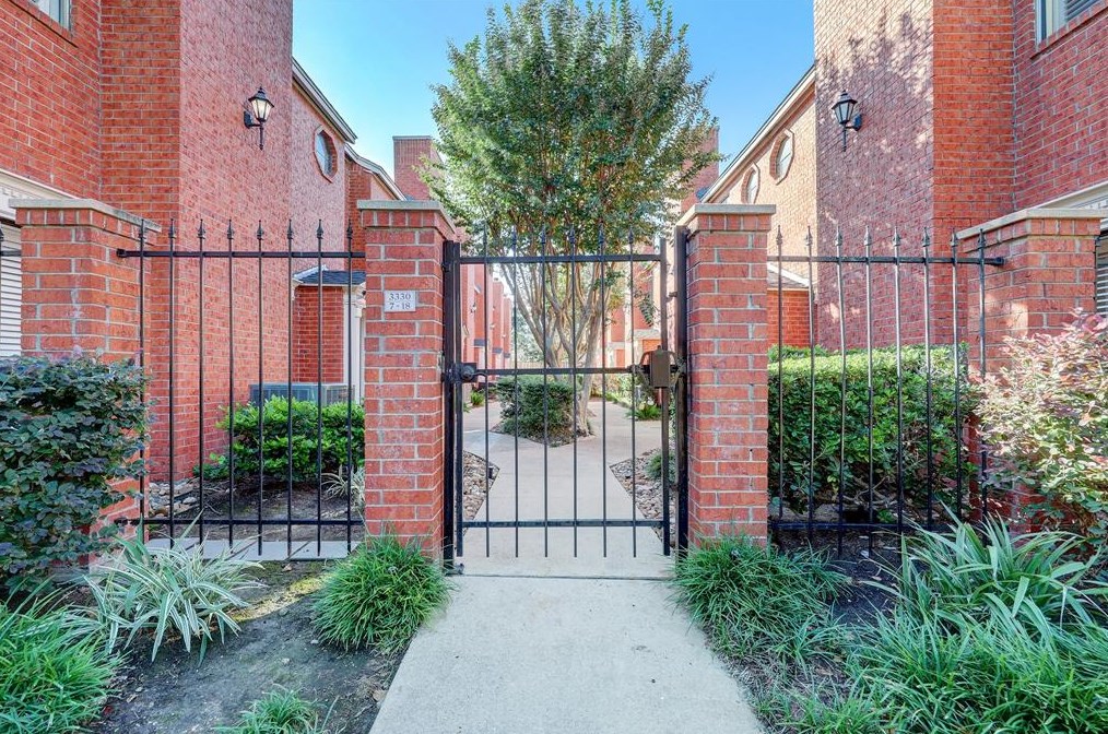 3330 Las Palmas St Apt 7, Houston, TX 77027