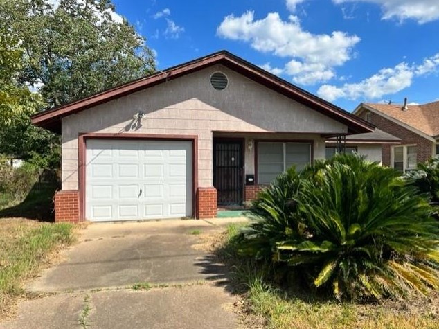 4620 Magnolia St, Beaumont, TX 77703