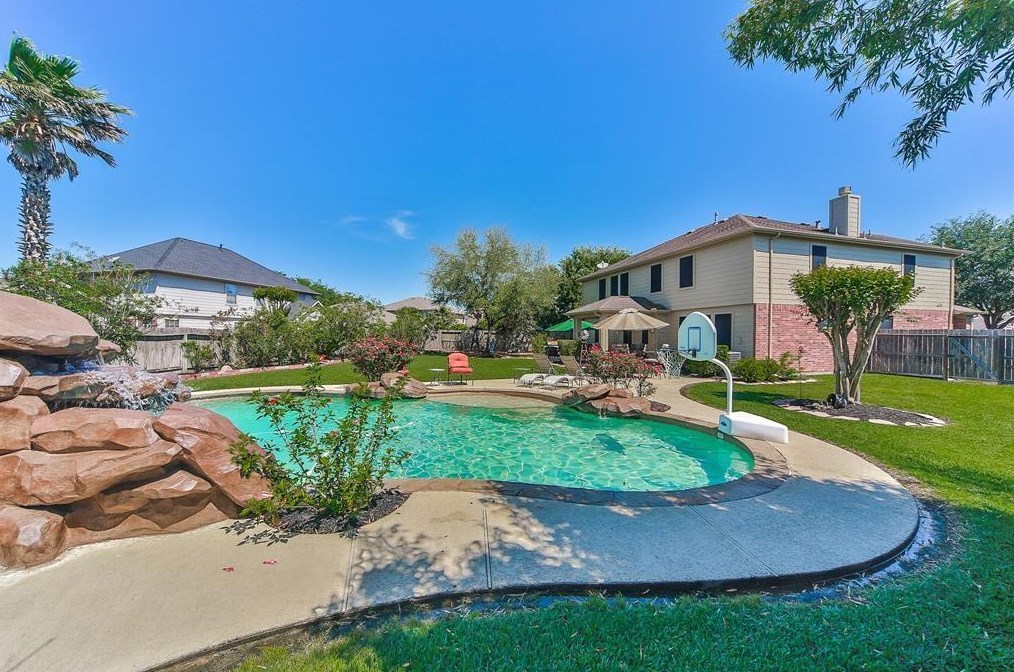 2202 Rocky Hollow Ln, Katy, TX 77450