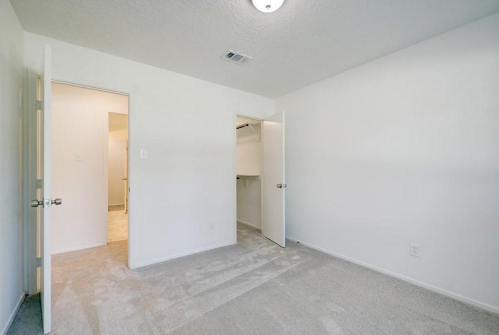9442 Chartermoss Cir, Houston, TX 77070