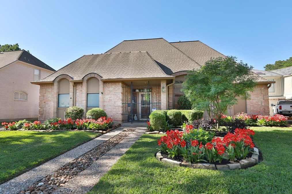 16218 Kempton Park Dr, Spring TX 77379-6798 exterior
