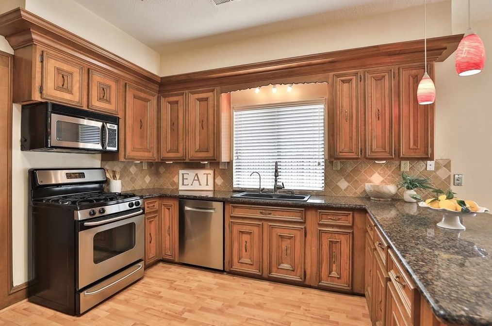 16218 Kempton Park Dr, Spring TX 77379-6798 exterior