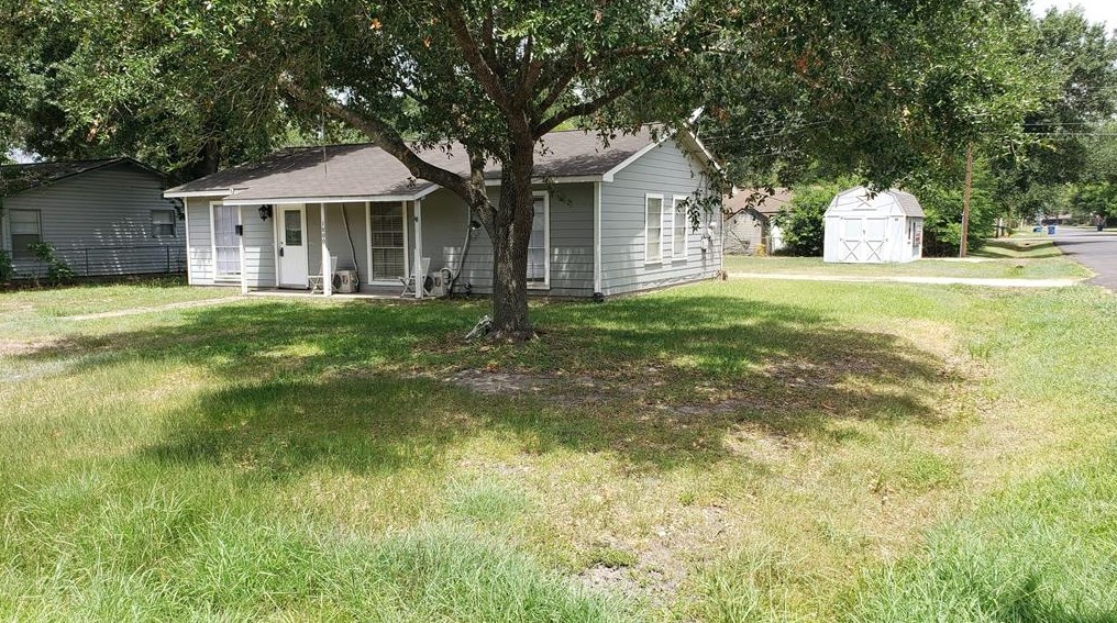 1800 Marilyn St, Richmond, TX 77471