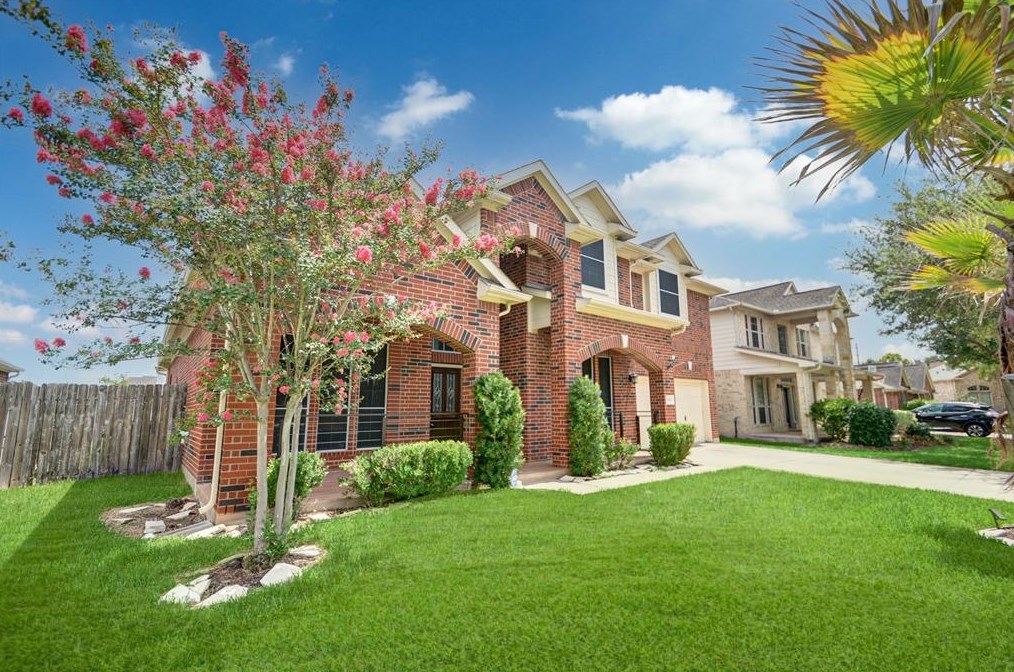 13005 Centerbrook Ln, Pearland, TX 77584
