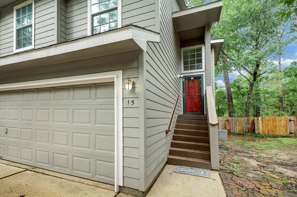 15 Marble Rock Pl, Spring TX  77382-5365 exterior