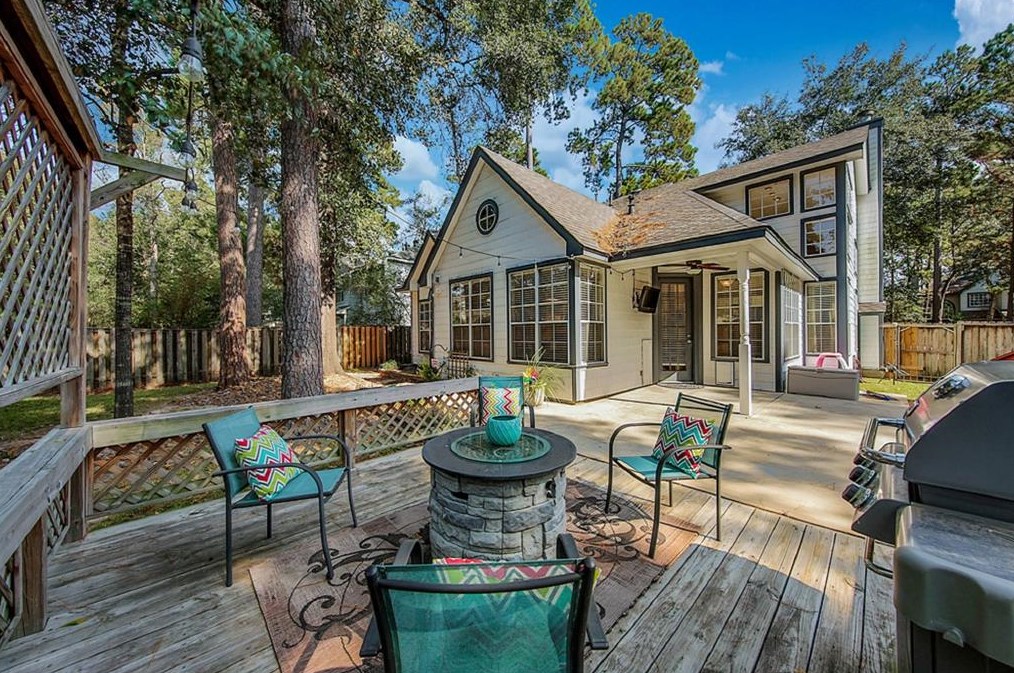 59 Winter Wheat Pl, Spring TX  77381-4355 exterior