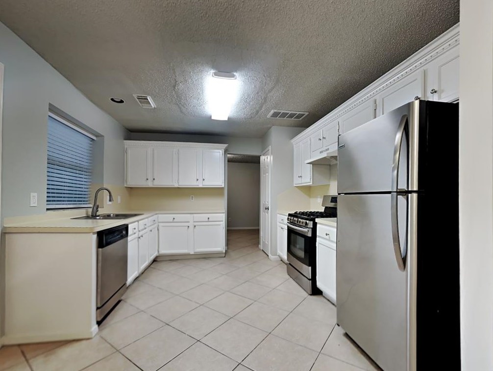 18163 Holly Green Dr, Houston, TX 77084