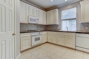 1413 Webster St, Houston TX  77019-5543 exterior