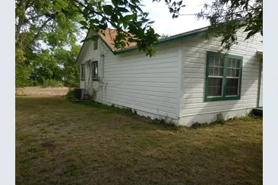 628 Austin Street W, Matagorda, TX 77457 - Photo 18