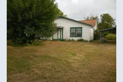 628 Austin Street W, Matagorda, TX 77457 - Photo 4