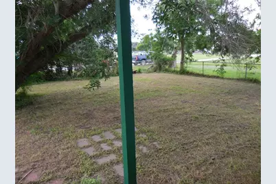 628 Austin Street W, Matagorda, TX 77457 - Photo 8