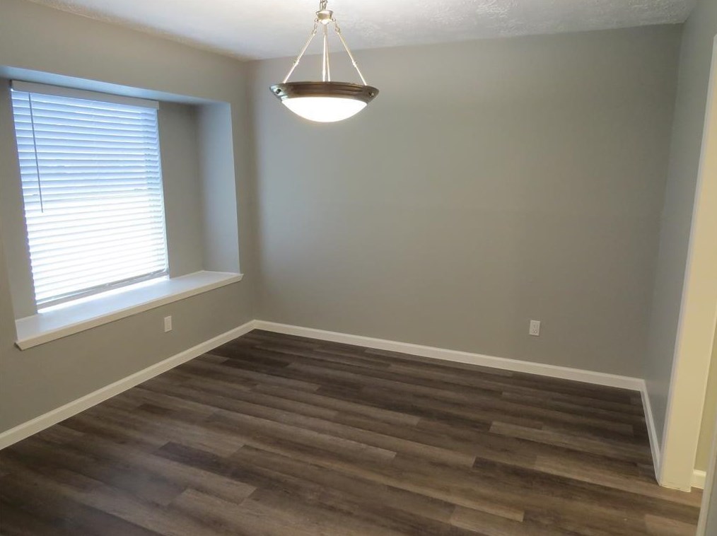 2109 Meadow Lark Ln, Morgans Point, TX 77571