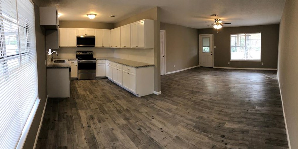 1825 Live Oak Dr, Conroe, TX 77301-4803