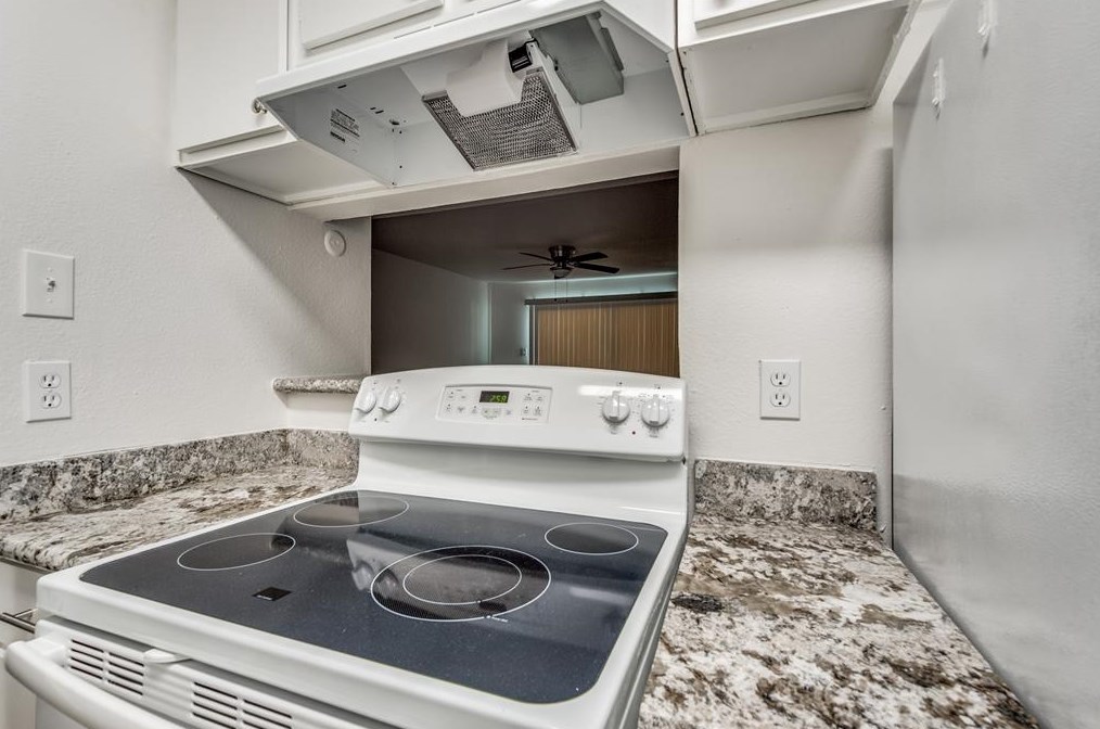8527 Hearth Dr #32, Houston, TX 77054