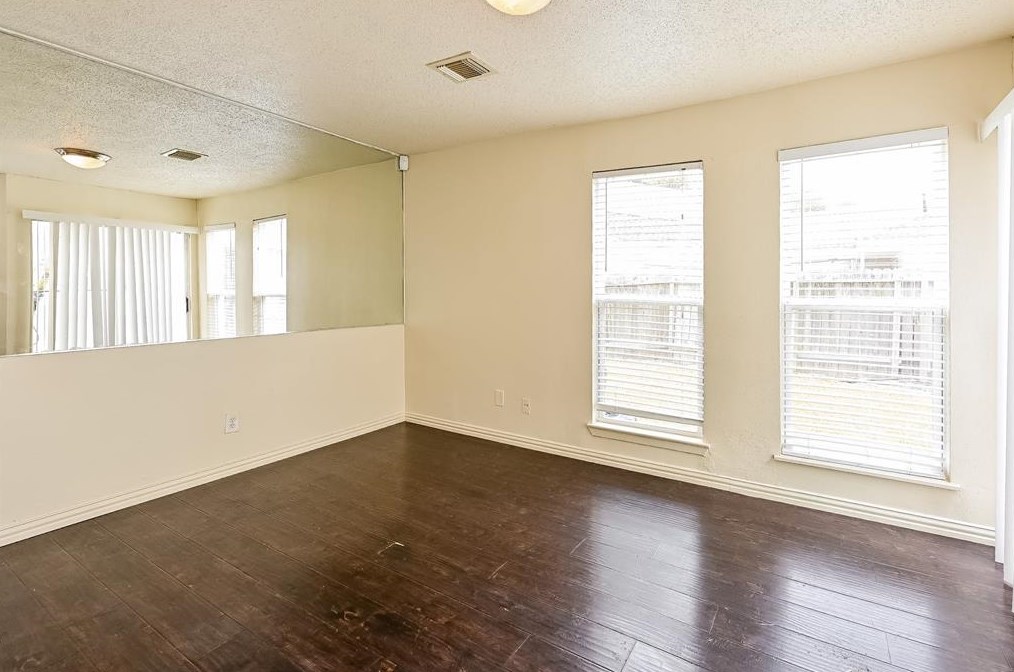 14907 El Grande Dr, Houston, TX 77083-3205