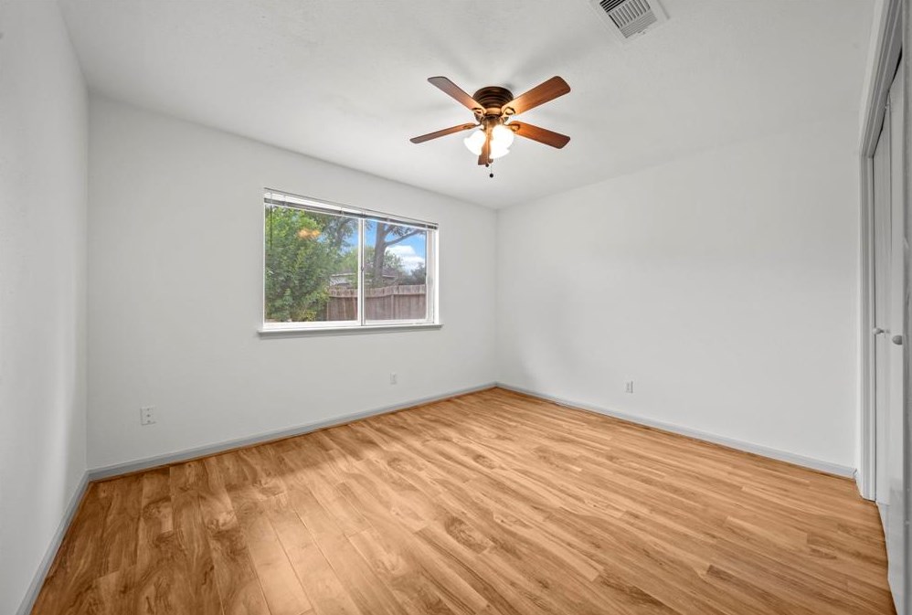 6615 Escondido Dr, Houston TX  77083-1111 exterior