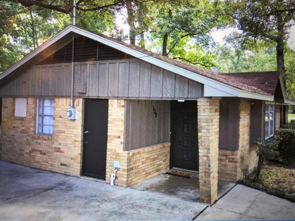602 Reverse St, Conroe, TX 77301