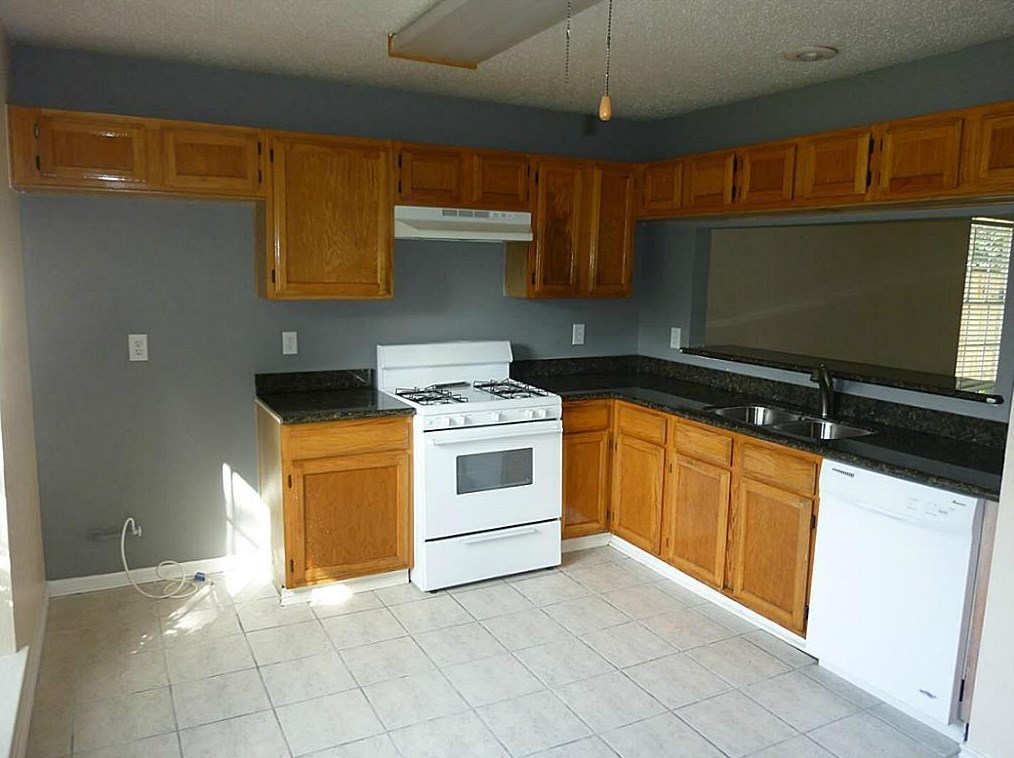 20031 Pecos Valley Trl, Katy TX  77449-4908 exterior