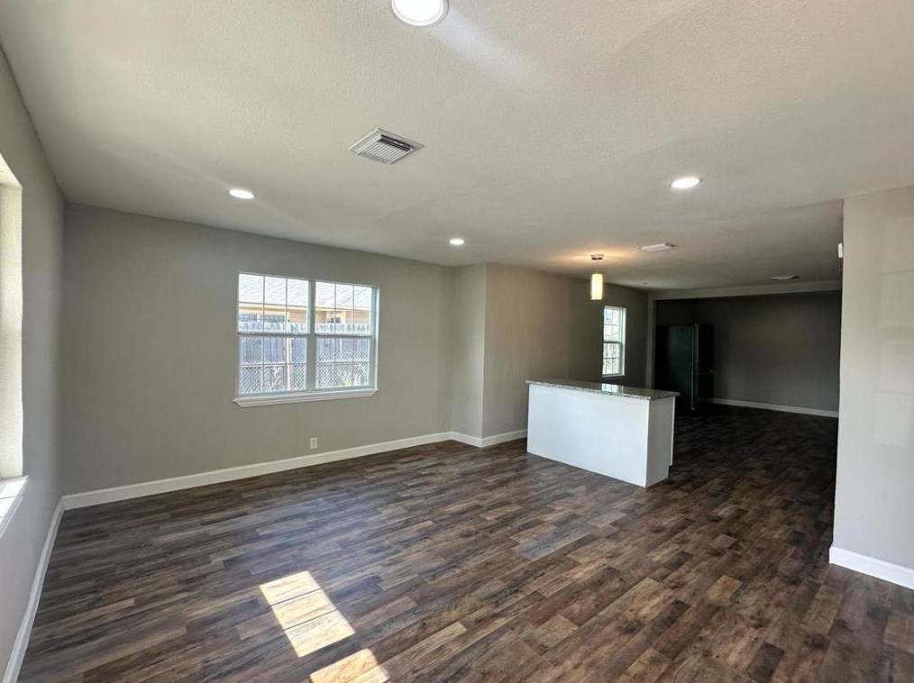 3735 Idaho St, Houston, TX 77021
