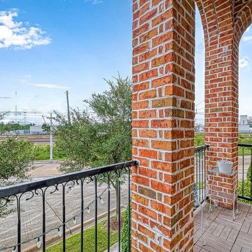 2826 Capitol St, Houston TX  77003-3210 exterior